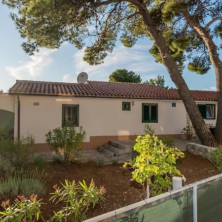 Cozy In דירה פירובאץ