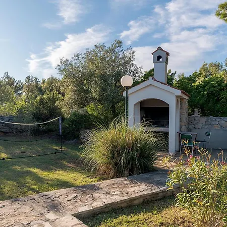 Appartement In Pirovac